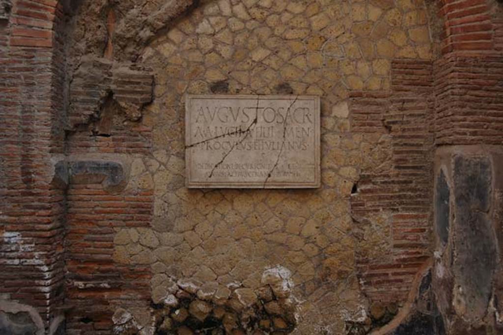 VI.21 Herculaneum. May 2011. Looking towards the north wall in north-west corner.
Photo courtesy of Nicolas Monteix.